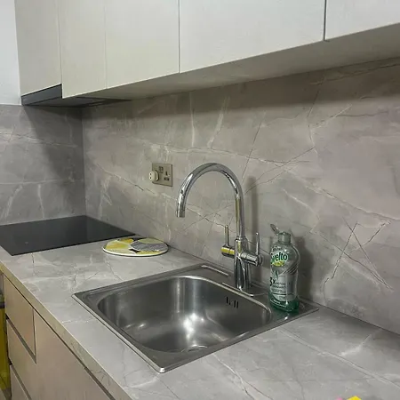 Blloku One-room Apartment Tirana